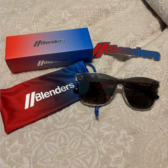 Blenders American Icon Sunglasses - Picture 1 of 7